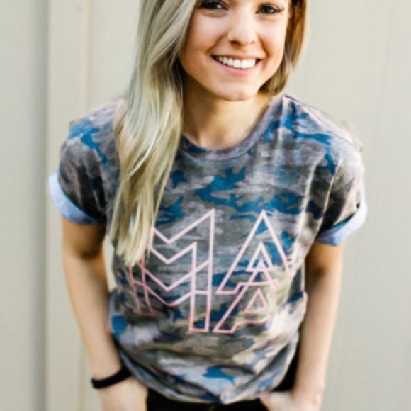 Camo MAMA Graphic Tee Shirt Pink Outline Mom Shirt Casual Trendy Top NWT - Picture 3 of 5